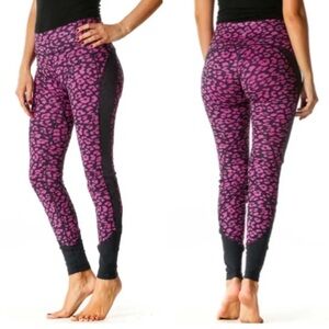 Lululemon drop it like it’s hot tights purple leopard size 6 w mesh full length